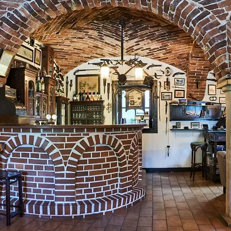 Karczma Rzym Dwór Bed and breakfast