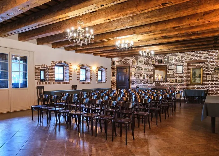 Karczma Rzym Dwor 3* Вроцлав