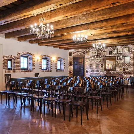 Karczma Rzym Dwor 3* Wrocław