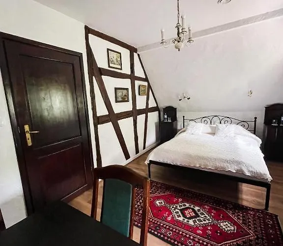 Bed & Breakfast Karczma Rzym Dwor 3*
